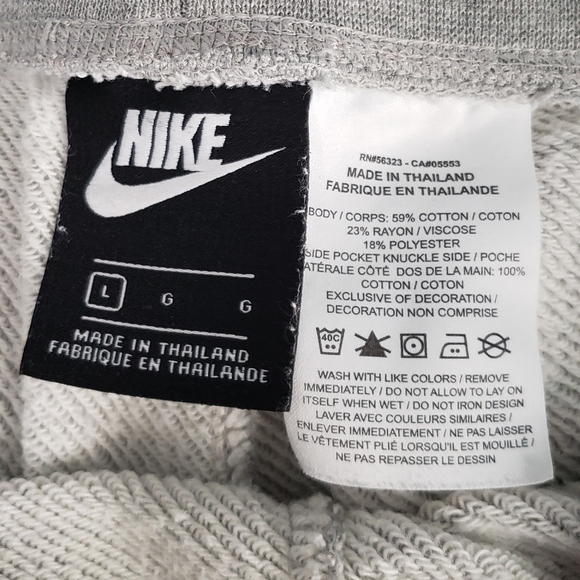 Size L Nike gray sweatshorts - Picture 2 of 4